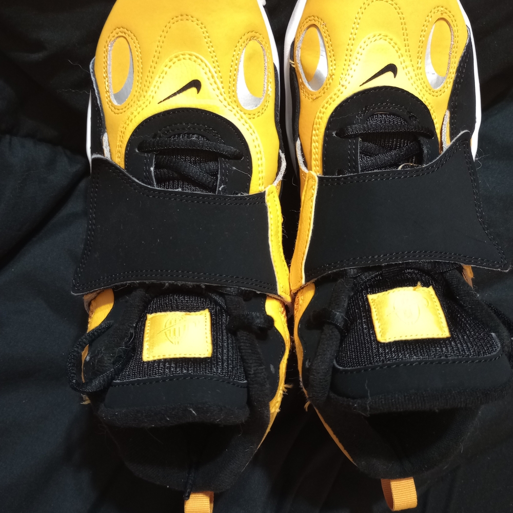 Nike Kids Yellow and Black Shoes